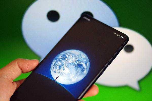 个人实名注册微信号用于公司收款转入私人微信算不算职务侵占？